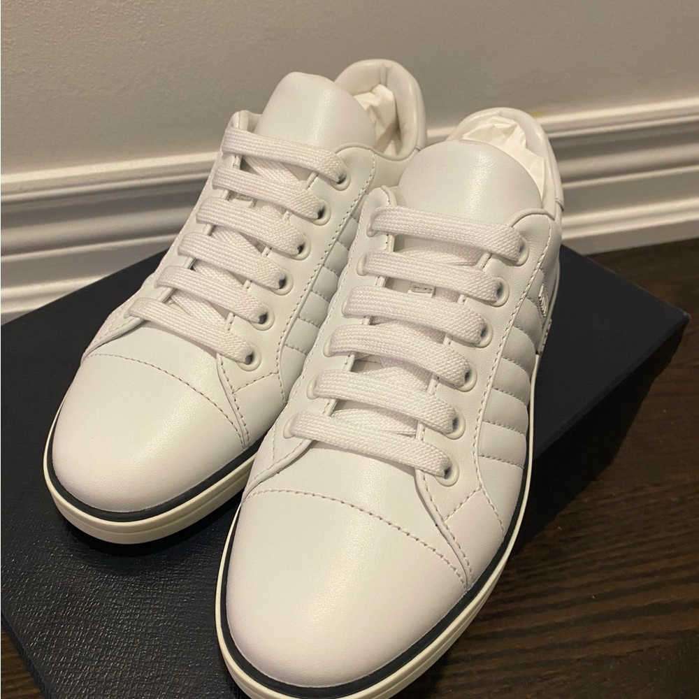 Brand new Prada women leather sneaker